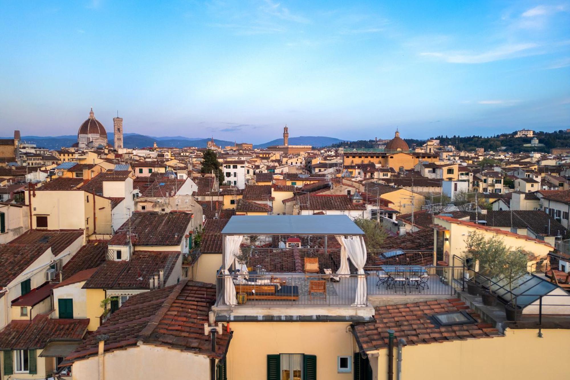 Enchanting Penthouse With A Breathtaking 360 Degrees Panoramic View In The Heart Of