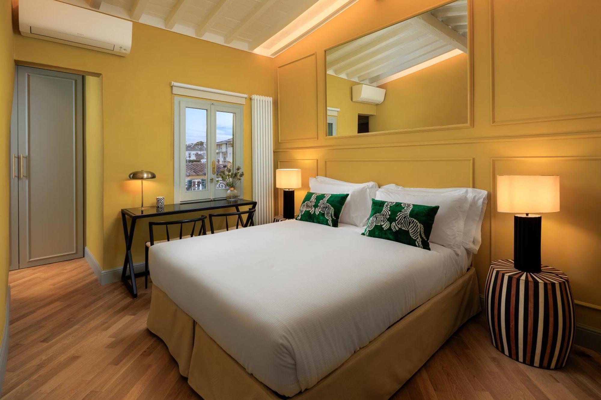 Enchanting Penthouse With A Breathtaking 360 Degrees Panoramic View In The Heart Of