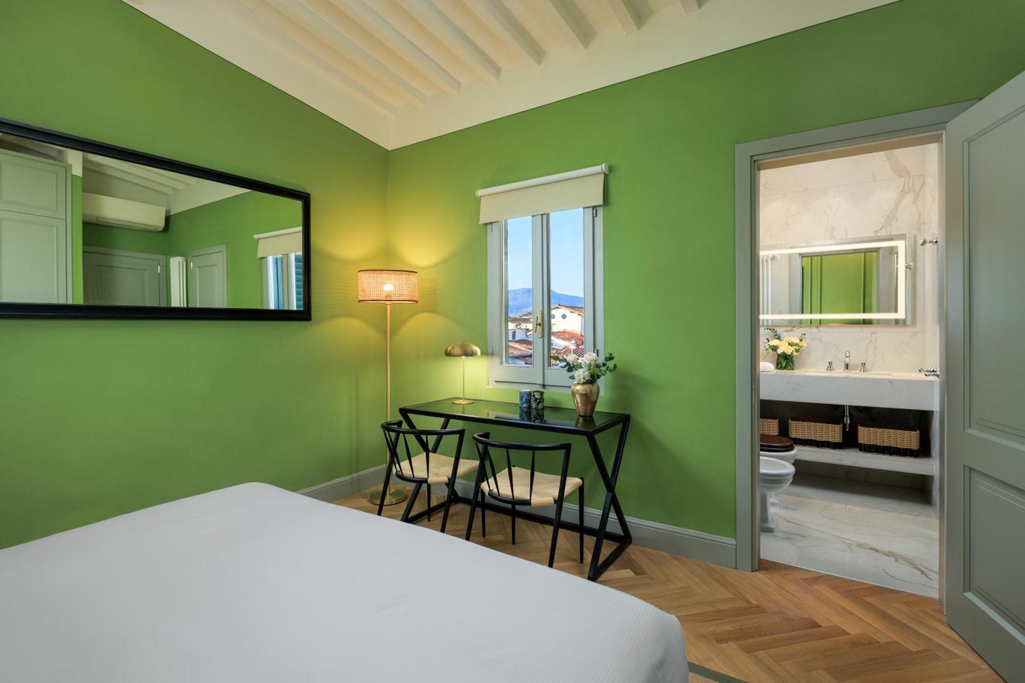 Enchanting Penthouse With A Breathtaking 360 Degrees Panoramic View In The Heart Of * Florence