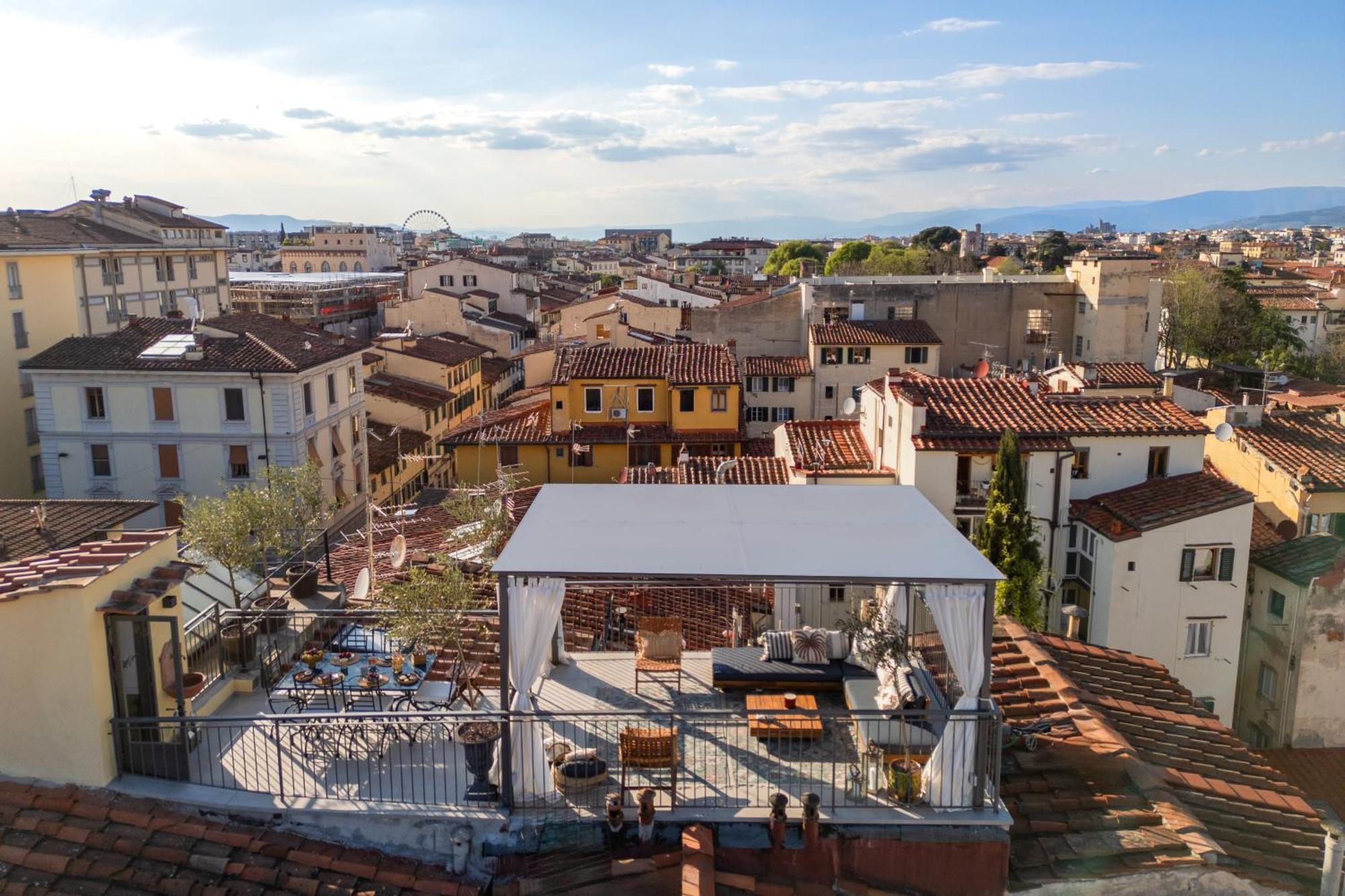 Apartment Enchanting Penthouse With A Breathtaking 360 Degrees Panoramic View In The Heart Of